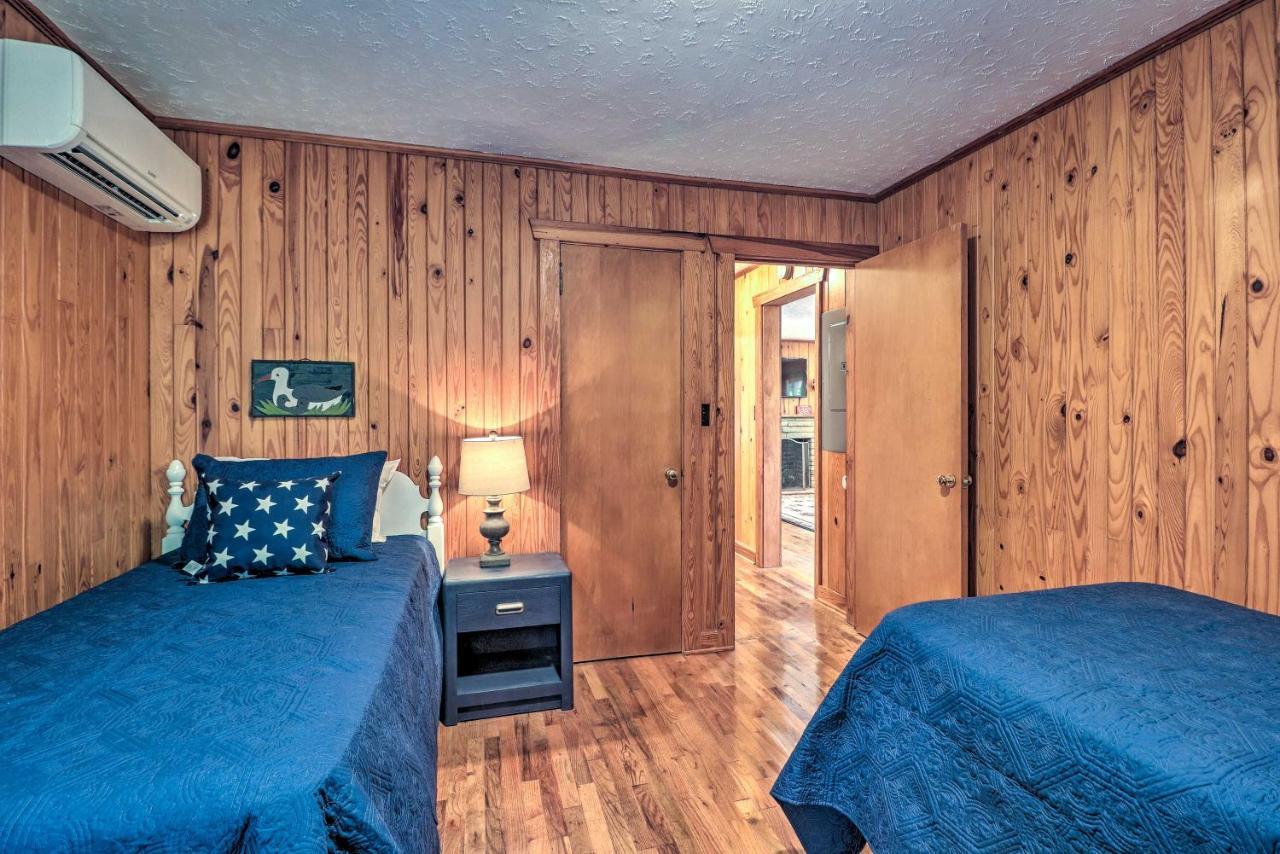 Waterfront Lake Martin Home With Grill And Beach! Eclectic Luaran gambar